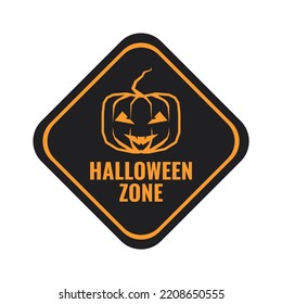 Vector de placa de señas de zona de Halloween con calabaza y letras, ilustración vectorial en estilo de diseño de dibujos animados planos. Adecuado y perfecto para materiales de diseño de afiches, banners y muchos otros propósitos.