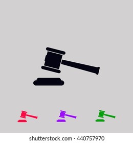 Hammer judge vector icon