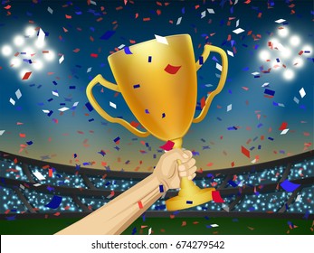 La mano del atleta sostiene una copa de trofeo de fútbol de oro en un estadio de fútbol con fondo de confeti. Diseño conceptual para plantilla, banner para el ganador del fútbol o premio en ilustración vectorial
