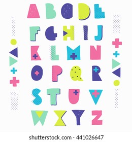 Handgefertigtes Alphabet. Geometrische Formen, helle Farben, hipster Stilsatz. Geburtstag, Hochzeit, einzeln, Webvorlage