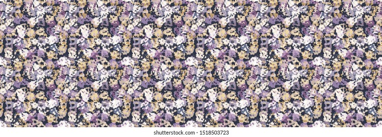 Hand drawn abstract animal skin seamless border pattern. Modern camouflage textile spots hand drawn in moody purple. Ribbon trim wax resist for masculine trendy camo packaging. Edging banner. 