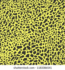 Hand drawn abstract seamless pattern. Pop art fashion yellow festival abstract background in memphis style. Animal print