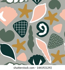 Hand drawn abstract seamless pattern with corals and shells. Modern summer background. 