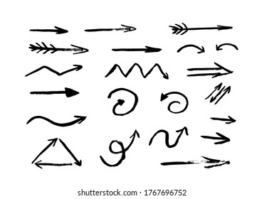 Las flechas dibujadas a mano están aisladas en el fondo blanco. Flechas de trazo de pincel grueso. Fácil de editar elementos vectoriales de diseño. 
