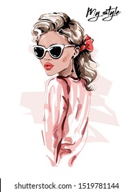 Hand drawn beautiful young woman in sunglasses. Stylish girl. Fashion woman look. Sketch. Vector illustration.