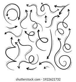 Las flechas negras dibujadas a mano aisladas en un fondo blanco. Conjunto de elementos de diseño de ilustración vectorial.