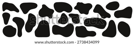 Hand drawn blot organic irregular forms collection. Comic decorative speech bubbles vector curved wavy sticker.
