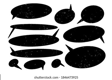 Las nubes de llamadas dibujadas a mano son varias formas redondeadas para los fondos. Elementos monocromáticos de textura vectorial para diseños.