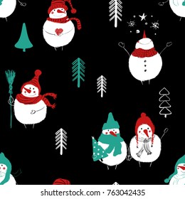 Hand drawn Christmas seamless pattern with funny snowmans in hats and scarfs. 