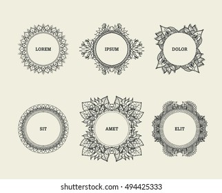 Hand drawn circle frames set. Cartoon style. Vector Frames. Set of simple doodles. Pencil effect collection. Curve borders. Isolated on white background.