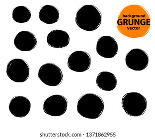 Hand drawn circle line sketch. Vector set circular scribble doodle round circles,  message note mark design element. Pencil, pen, graffiti bubble, ball draft illustration. - Vector