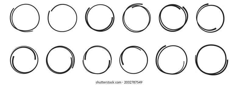 Marco de esbozo de círculos dibujado a mano súper establecido. Rodea círculos de líneas de garrapatas. Ilustraciones vectoriales.