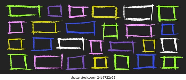 Siluetas de marcos rectangulares de colores dibujados a mano con contornos de lápiz. Cuadrados o rectángulos dibujados a lápiz. Coloridas Formas geométricas de garabatos infantiles. Burbujas de voz o marcos lineales vacíos.
