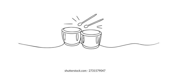 Handgezeichnete durchgehende Liniendarstellung von Schlagzeug mit Schlagstöcken. Single Line Artwork, das Musikrhythmus, Schlaginstrumente und Sound Performance Konzepte repräsentiert.