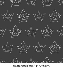 Hand drawn crowns. Seamless pattern of simple graffiti sketch queen or king crowns. Royal imperial coronation and monarch symbols. White brush doodle isolated on black background. Vector illustration.