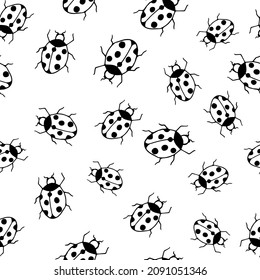 Dibujó mano lindo doodle ladybug patrón sin fisuras. Ilustración vectorial para tela, textiles, ropa infantil y más.