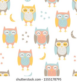 Hand drawn of cute owl with seamless pattern in the white backdrop