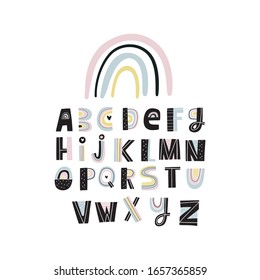 La mano dibujó un lindo arco iris.  Alfabeto arcoiris escrito a mano al estilo escandinavo. Impresión arcoiris para productos textiles para bebés, tejidos y tarjetas para bebés.