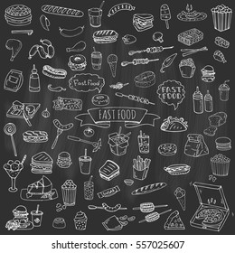 Handgezeichnete Doodle Fast Food Icons Set.  Vektorgrafik. Sammlung von Lebensmittelbestandteilen aus Junk. Cartoon Snack verschiedenen Skizze Symbol: Soda, Burger, Kartoffel, hot dog, pizza, tacos, süße Wüste, Donut, Popcorn