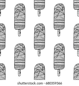 Hand drawn doodle ice cream seamless pattern. Vector illustration.