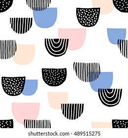 Doodles dibujados a mano con un patrón de repetición transparente en blanco, negro, azul, rosa y blanco.