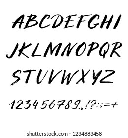 Fuente dibujada a mano hecha con trazos de pincel de tinta. Alfabeto estilo Grunge para tus letras. Fuente manuscrita. Ilustración vectorial. 