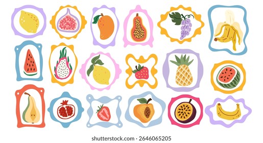 Coleção de frutas desenhadas à mão em quadros abstratos. Vetor colorido com manga, banana, abacaxi, morango, limão, figo, melancia, fruta de dragão, romã, pêssego, pera, uva, maracujá.