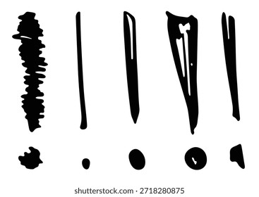 Ilustración de signo de exclamación de tinta dibujada a mano en estilo de boceto. Elementos para el diseño