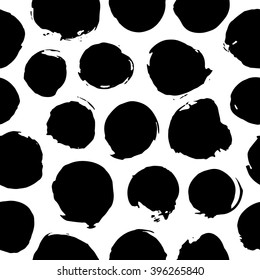 Hand drawn ink round shapes seamless pattern. Black and white circle brush stroke texture