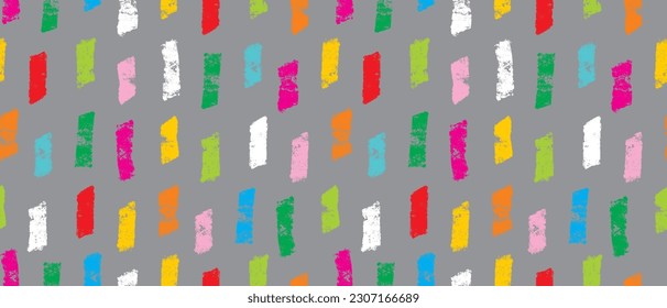 Patrón de vectores sin soldadura geométrico irregular dibujado a mano. Coloridas franjas de pincel aisladas en un fondo gris. Resumen Impresión repetible con franjas gruesas de colores arcoiris en un diseño gris. 