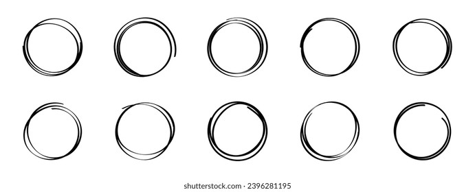 Conjunto de esbozo de círculo de línea dibujada a mano. Colección de círculos Doodle. Forma redonda resquebrajada. Marcos de círculo para el texto. Ilustración vectorial.