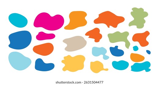 Hand drawn organic rectangle frames. Abstract doodle liquid shapes. Organic free flat blobs. Irregular fluid bubbles. Empty text box. Vector illustration isolated on white background.
