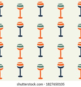 Handgezeichnetes Weinglas. Vektorgrafik für modisches Stoffdesign, Tapete-Tapete aus Spinnstoffen.