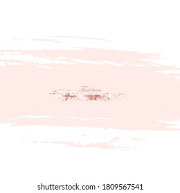 Rayas horizontales dibujadas a mano y pinceladas doradas sobre un fondo blanco. Plantilla de diseño para invitación, banner, tarjeta, portada, afiche.