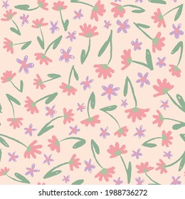 Handgezeichnete, zufällig platzierte Blumen mit Blättern nahtlose Wiederholmuster. Doodled, vektorbotanische Elemente auf der ganzen Oberfläche auf beigem Hintergrund.
