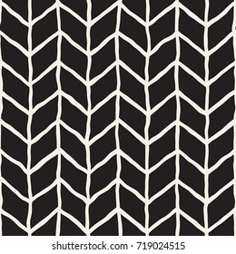 Hand drawn seamless pattern. Abstract geometric tiling background in black and white. Vector stylish doodle line lattice