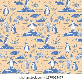 Patrón sin fisuras dibujado a mano con pingüinos africanos colgados en la orilla entre las plantas. Fondo de tela, papel pintado y decoración. Ilustración del vector