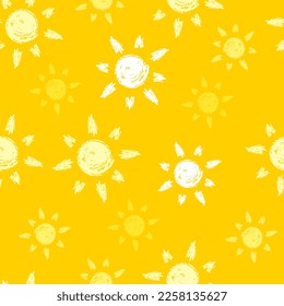 Handgezeichnet Nahtloses Muster mit Cute Chalk Sun, handgezeichnet, einfaches Sonnenscheinsymbol Muster.