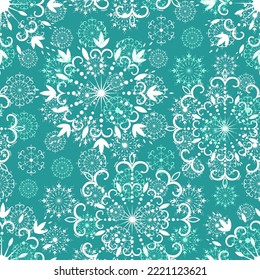 Patrón manual de copos de nieve decorativos de Navidad. Elementos de esbozo de vectores. Ilustración ornamental navideña para tarjeta de felicitación, papel de pared, papel de embalaje, tela, embalaje