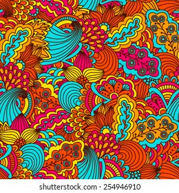 Diseño a mano sin fisuras con elementos florales. Fondo colorido. El patrón se puede utilizar para tela, papel pintado o envolver.