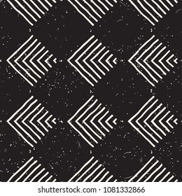 Hand drawn seamless repeating pattern with checker lines tiling. Grungy freehand ink brush background texture.