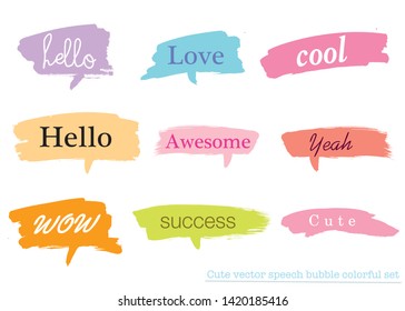 Conjunto de burbujas coloridas del discurso con palabras de diálogo,Conjunto de doodles del discurso de burbujas de vector 
