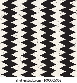 Hand drawn style abstract seamless pattern in black and white. Retro grunge freehand jagged lines texture.