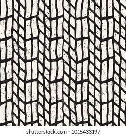 Hand drawn style seamless pattern. Abstract geometric tiling background in black and white. Vector stylish doodle line lattice