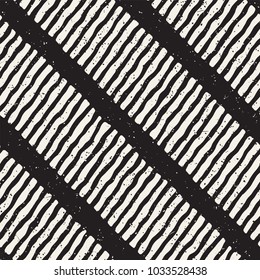 Hand drawn style seamless pattern. Abstract geometric tiling background in black and white. Vector doodle line lattice