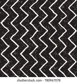 Hand drawn style seamless pattern. Abstract geometric tiling background in black and white. Vector stylish doodle line lattice