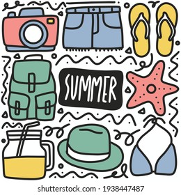 handgezeichnete Sommerferien-Doodle-Set mit Symbolen und Designelementen