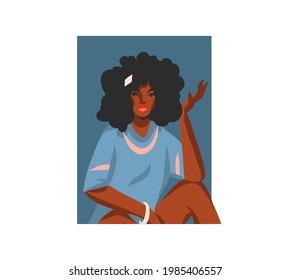 Dibujo a mano vectorial abstracto gráfico de stock con joven feliz, en ropa de verano, avatar de personaje femenino de belleza afroamericano bohemio negro para medios sociales aislado en fondo blanco