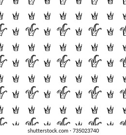 Hand drawn vector crown doodle minimalistic seamless pattern. 