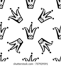 Hand drawn vector crown doodle minimalistic seamless pattern.